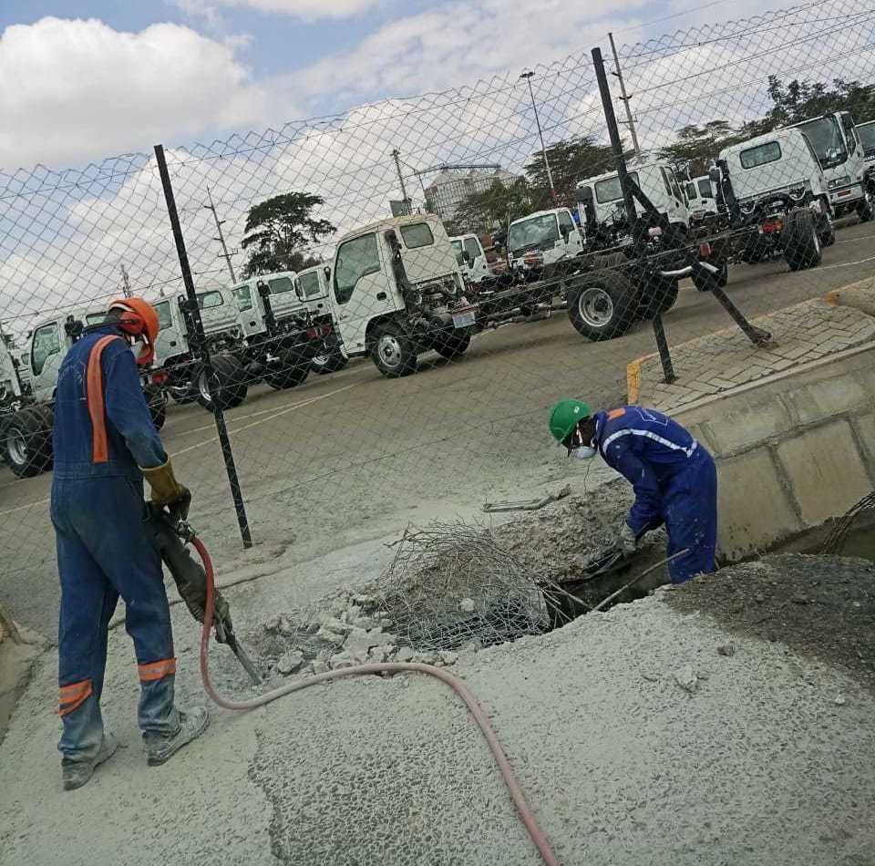 Machine component machining